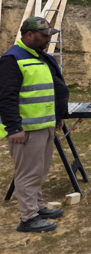 Sorin Stanescu Galati santier profil vesta galbena scara constructor teapa