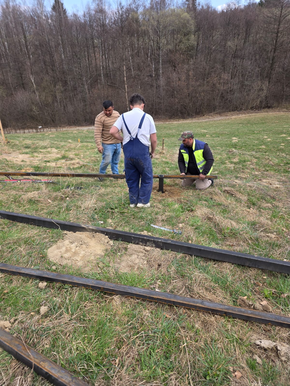 Sorin Catalin Stanescu Galati echipa teapa constructii fundatie abandonata stalpi metal